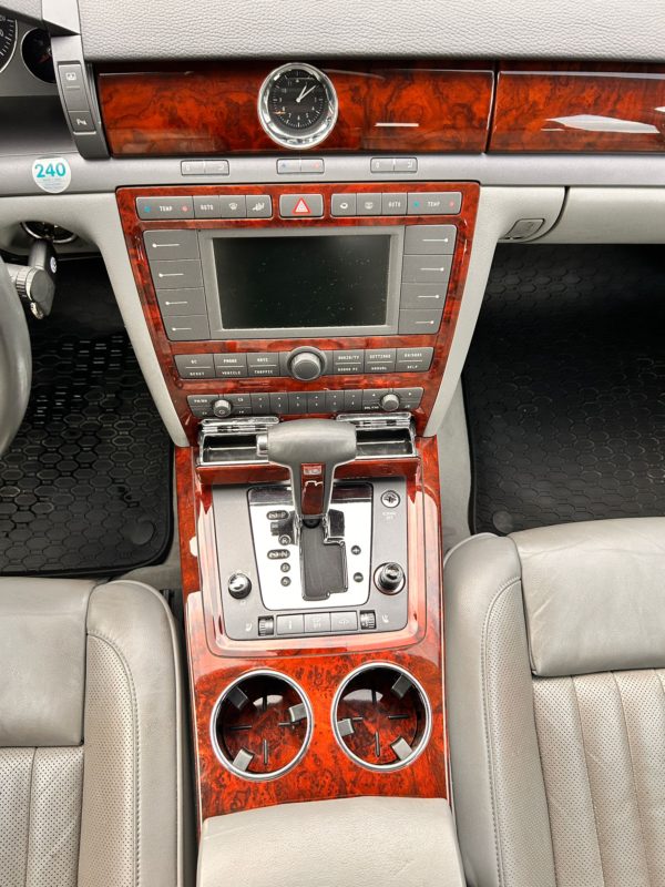 VW Phaeton 3.0 TDi - náhradní díly - Obrázek 9