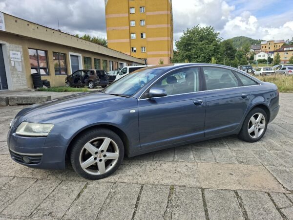 Audi A6 2.0 TDi - náhradní díly - Obrázek 2