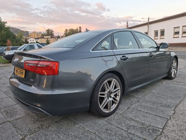 Audi A6 C7 s-line 2.0 TDi - náhradní díly - Obrázek 10